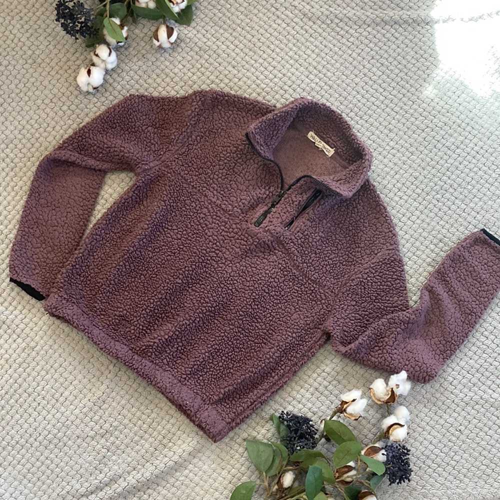 Wildflower brand 1/4 zip fleece jacket. Mauve color. Size S.